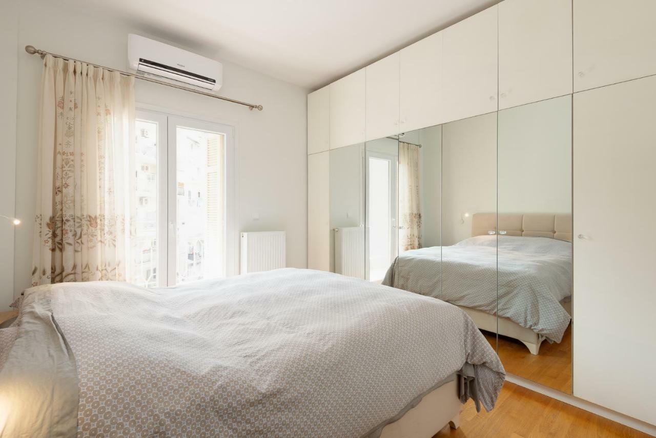 Brand-New Modern Flat In Heart Of City Thessaloniki Exterior photo